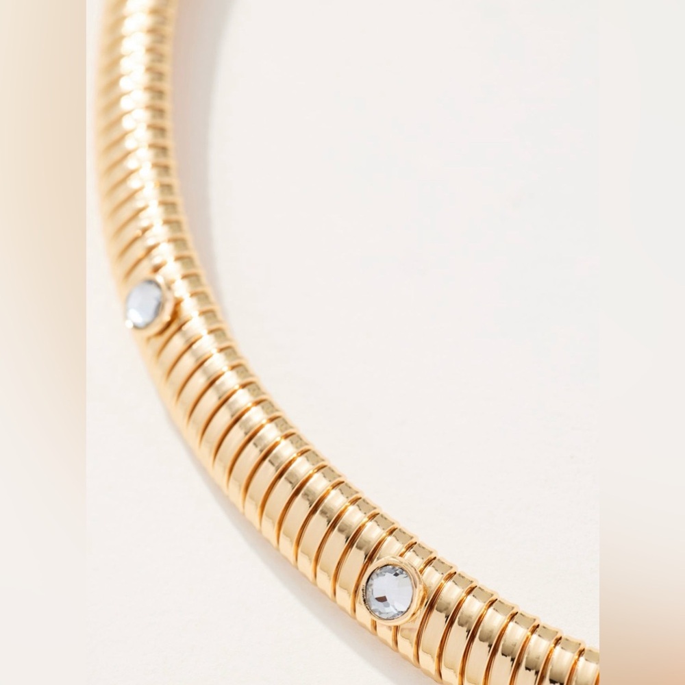 NEW! Anthropologie Gold and Crystal Collar Necklace - Picture 2 of 6